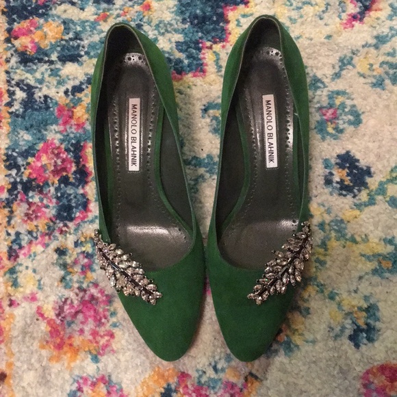 Manolo Blahnik Shoes - 💥host pick💥 Manolo Blahnik small heels 38.5
